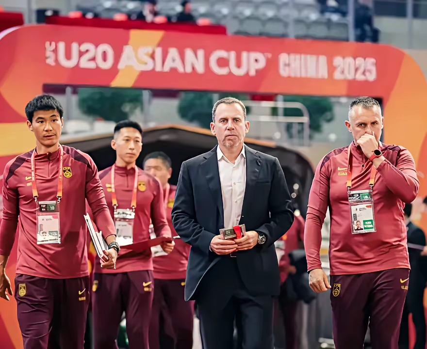 足总杯冲刺阶段走向成谜,切尔西回应争议,话题不断,球探报告显示潜力(切尔西足总杯表现) 足总杯冲刺阶段走向成谜,切尔西回应争议,话题不断,球探报告显示潜力(切尔西足总杯表现)