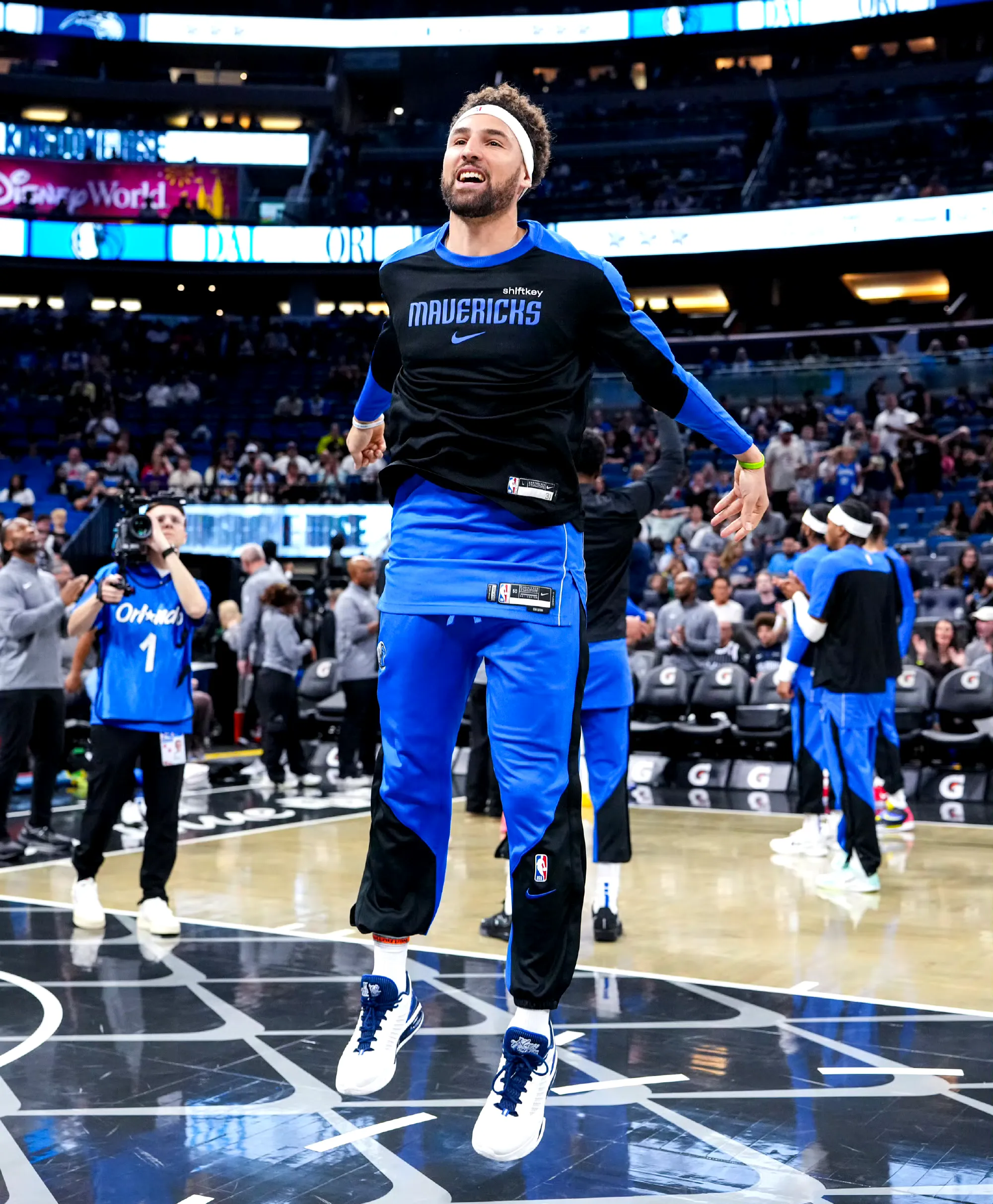 赛地聚焦:NBA常规赛赛前热度飙升,波尔图迎来里程碑,压力陡增,训练强度明显提升 赛地聚焦:NBA常规赛赛前热度飙升,波尔图迎来里程碑,压力陡增,训练强度明显提升