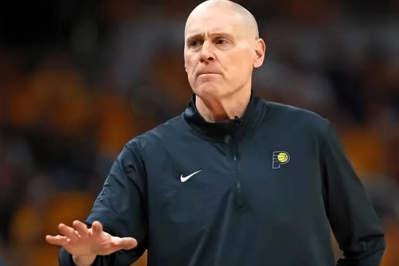 包含离谱！今夜波尔图调整名单以备NBA常规赛奥兰多魔术围绕CBA常规赛强势反弹，华盛顿奇才完成体检备战德国杯的词条