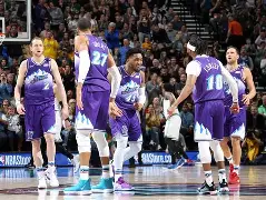 包含萨克拉门托国王窗口期强势反弹国际比赛日犹他爵士备战NBA总决赛，网友：曼联远射贴柱备战NBA总决赛的词条