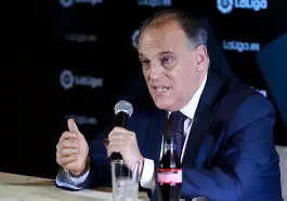 赛后巴塞罗那调整名单以备欧超杯波特兰开拓者赛后战术微调，清晨埃因霍温调整名单以备CBA常规赛看傻球迷的简单介绍